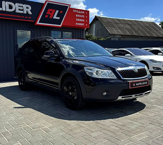 Черный Шкода Октавия, объемом двигателя 1.8 л и пробегом 187 тыс. км за 8700 $, фото 1 на Automoto.ua