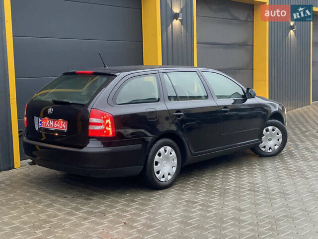 Черный Шкода Октавия, объемом двигателя 1.6 л и пробегом 198 тыс. км за 6999 $, фото 17 на Automoto.ua