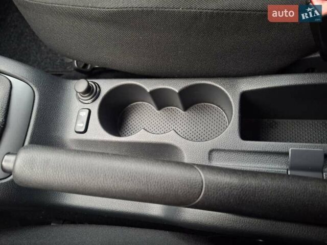 Чорний Шкода Октавія, об'ємом двигуна 1.6 л та пробігом 221 тис. км за 8600 $, фото 63 на Automoto.ua