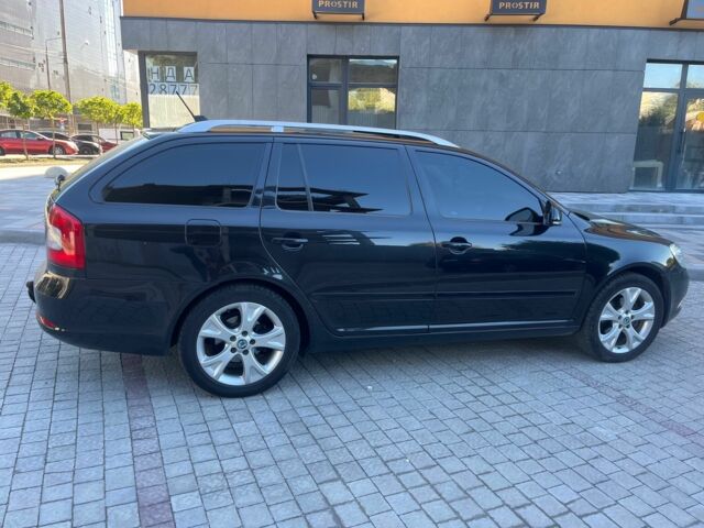 Черный Шкода Октавия, объемом двигателя 2 л и пробегом 290 тыс. км за 10200 $, фото 2 на Automoto.ua