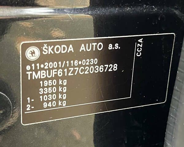 Черный Шкода Октавия, объемом двигателя 2 л и пробегом 228 тыс. км за 10000 $, фото 26 на Automoto.ua