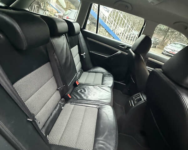 Черный Шкода Октавия, объемом двигателя 1.6 л и пробегом 260 тыс. км за 8700 $, фото 15 на Automoto.ua