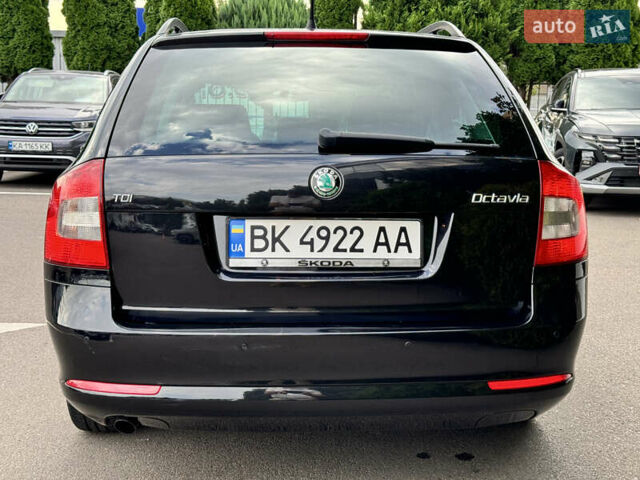 Черный Шкода Октавия, объемом двигателя 1.6 л и пробегом 232 тыс. км за 8750 $, фото 5 на Automoto.ua