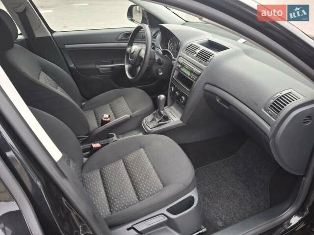Чорний Шкода Октавія, об'ємом двигуна 1.6 л та пробігом 221 тис. км за 8600 $, фото 45 на Automoto.ua