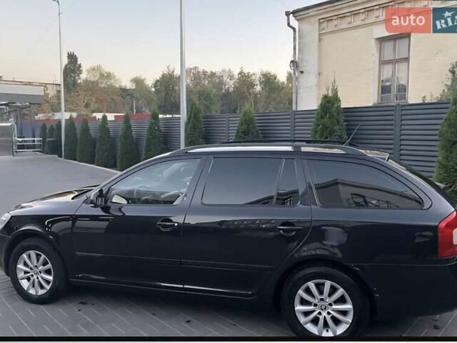 Шкода Октавия 2011 в Черкассах на Automoto.ua Черный Шкода Октавия, объемом двигателя 1.97 л и пробегом 278 тыс. км за 8900 $, фото 7 на Automoto.ua