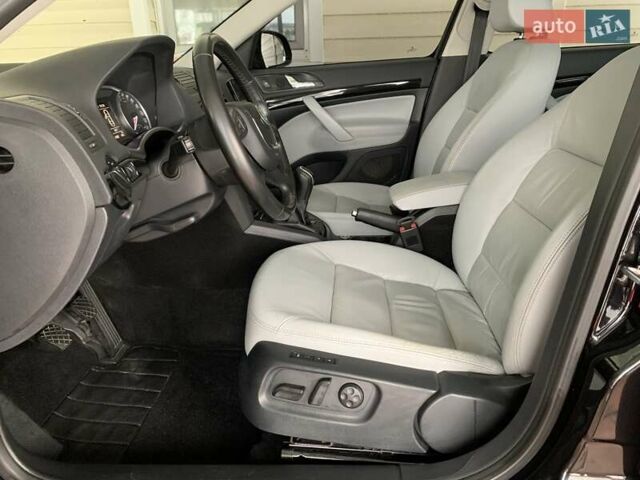 Черный Шкода Октавия, объемом двигателя 2 л и пробегом 252 тыс. км за 12000 $, фото 17 на Automoto.ua