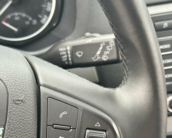 Черный Шкода Октавия, объемом двигателя 1.6 л и пробегом 157 тыс. км за 11390 $, фото 39 на Automoto.ua