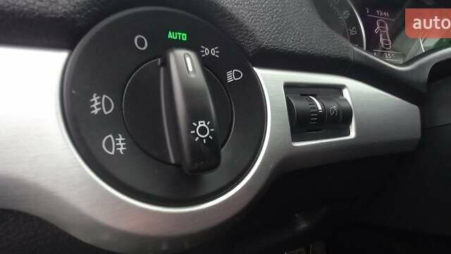 Черный Шкода Октавия, объемом двигателя 2 л и пробегом 267 тыс. км за 11300 $, фото 17 на Automoto.ua