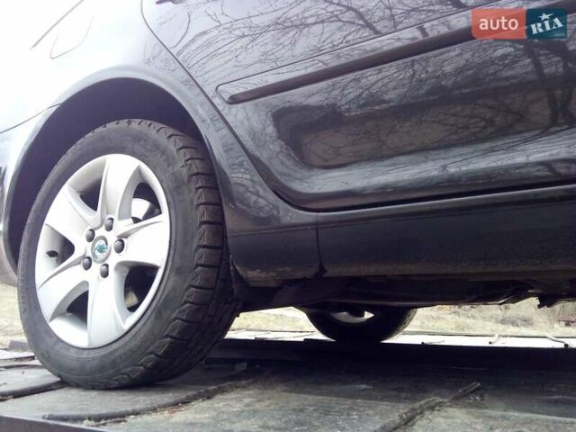 Черный Шкода Октавия, объемом двигателя 1.8 л и пробегом 259 тыс. км за 6999 $, фото 5 на Automoto.ua