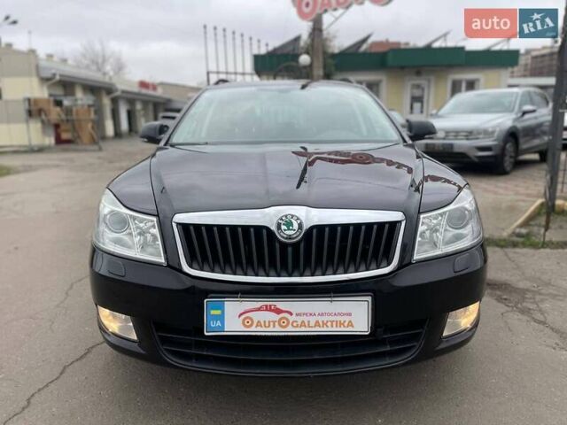 Черный Шкода Октавия, объемом двигателя 1.2 л и пробегом 142 тыс. км за 7499 $, фото 1 на Automoto.ua