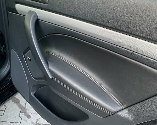 Черный Шкода Октавия, объемом двигателя 2 л и пробегом 251 тыс. км за 10850 $, фото 65 на Automoto.ua