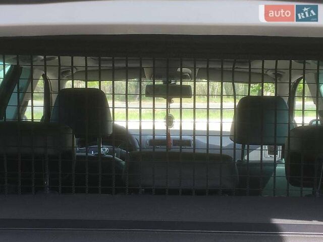 Черный Шкода Октавия, объемом двигателя 2 л и пробегом 135 тыс. км за 12500 $, фото 4 на Automoto.ua