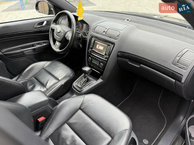 Черный Шкода Октавия, объемом двигателя 2 л и пробегом 193 тыс. км за 10000 $, фото 15 на Automoto.ua