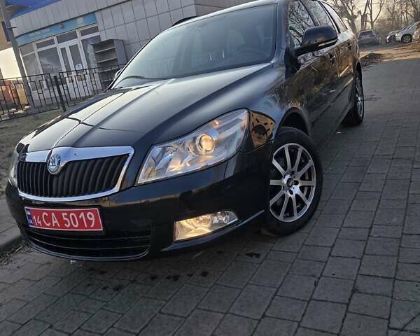 Черный Шкода Октавия, объемом двигателя 0 л и пробегом 199 тыс. км за 7799 $, фото 4 на Automoto.ua