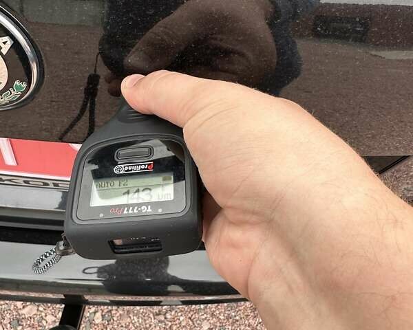 Черный Шкода Октавия, объемом двигателя 2 л и пробегом 210 тыс. км за 11600 $, фото 84 на Automoto.ua