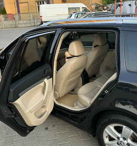Черный Шкода Октавия, объемом двигателя 1.99 л и пробегом 320 тыс. км за 9500 $, фото 5 на Automoto.ua
