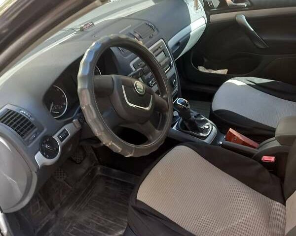 Черный Шкода Октавия, объемом двигателя 1.8 л и пробегом 90 тыс. км за 8200 $, фото 5 на Automoto.ua