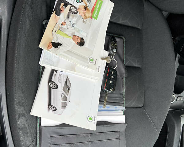 Черный Шкода Октавия, объемом двигателя 1.99 л и пробегом 259 тыс. км за 8299 $, фото 22 на Automoto.ua