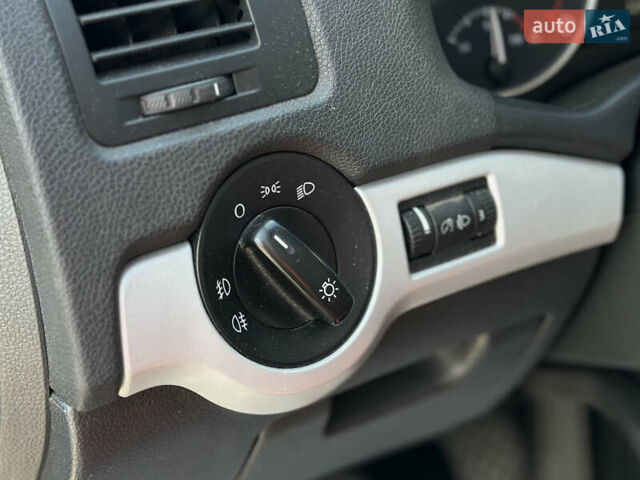 Черный Шкода Октавия, объемом двигателя 1.6 л и пробегом 324 тыс. км за 7999 $, фото 32 на Automoto.ua