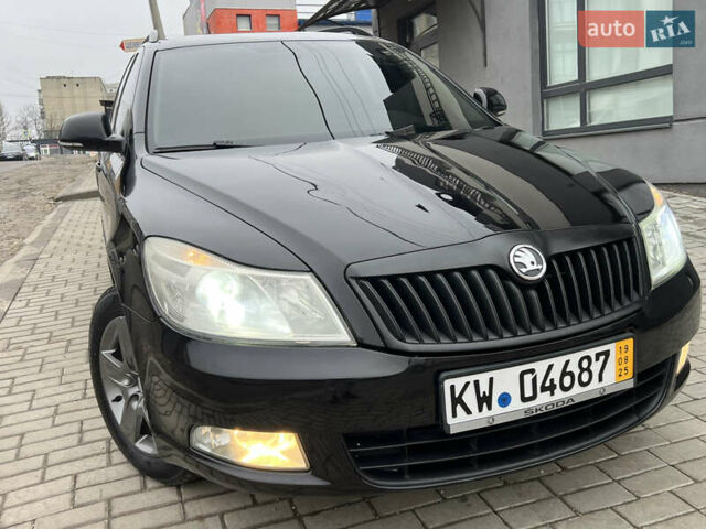 Черный Шкода Октавия, объемом двигателя 2 л и пробегом 234 тыс. км за 8899 $, фото 30 на Automoto.ua