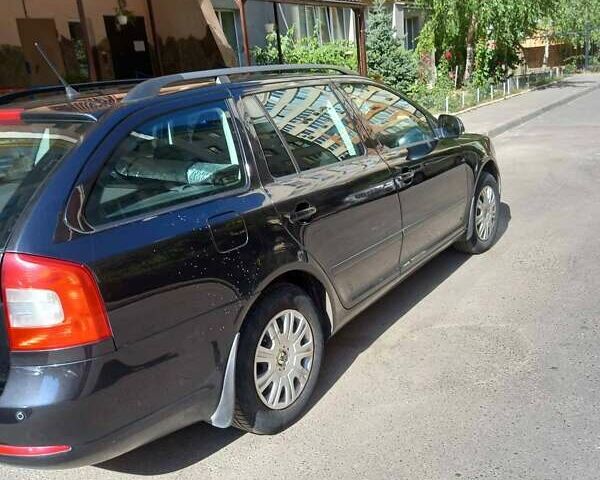 Черный Шкода Октавия, объемом двигателя 1.8 л и пробегом 90 тыс. км за 8200 $, фото 1 на Automoto.ua