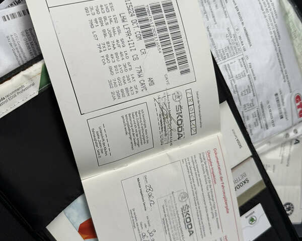 Шкода Октавия 2012 в Луцке на Automoto.ua Черный Шкода Октавия, объемом двигателя 1.6 л и пробегом 182 тыс. км за 9799 $, фото 33 на Automoto.ua