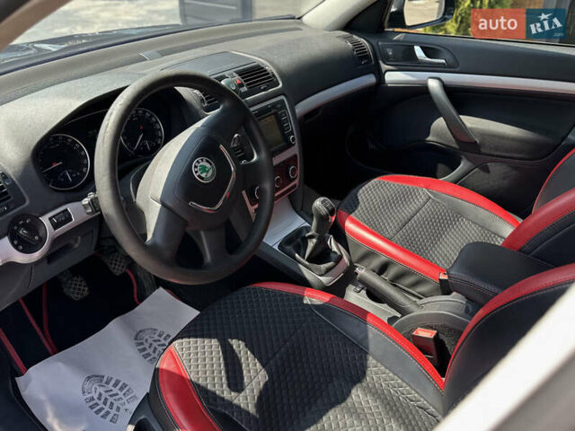 Черный Шкода Октавия, объемом двигателя 1.6 л и пробегом 324 тыс. км за 7999 $, фото 28 на Automoto.ua