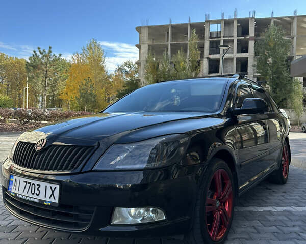 Шкода Октавия 2012 в Киеве на Automoto.ua Черный Шкода Октавия, объемом двигателя 1.6 л и пробегом 283 тыс. км за 8990 $, фото 1 на Automoto.ua