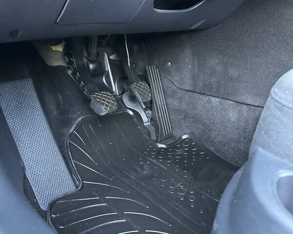 Шкода Октавия 2012 в Ровно на Automoto.ua Черный Шкода Октавия, объемом двигателя 1.6 л и пробегом 181 тыс. км за 9750 $, фото 59 на Automoto.ua