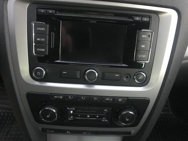 Черный Шкода Октавия, объемом двигателя 2 л и пробегом 312 тыс. км за 9100 $, фото 23 на Automoto.ua