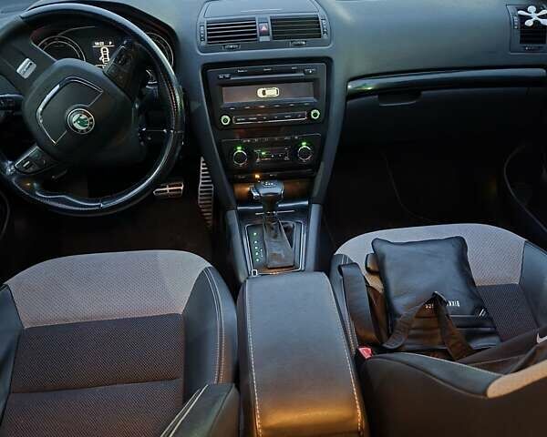 Шкода Октавия 2012 в Киеве на Automoto.ua Черный Шкода Октавия, объемом двигателя 1.98 л и пробегом 222 тыс. км за 11600 $, фото 32 на Automoto.ua