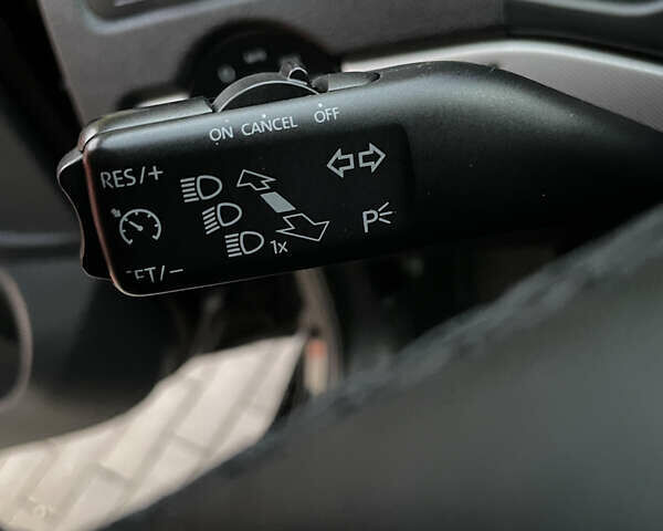 Чорний Шкода Октавія, об'ємом двигуна 2 л та пробігом 228 тис. км за 10799 $, фото 95 на Automoto.ua