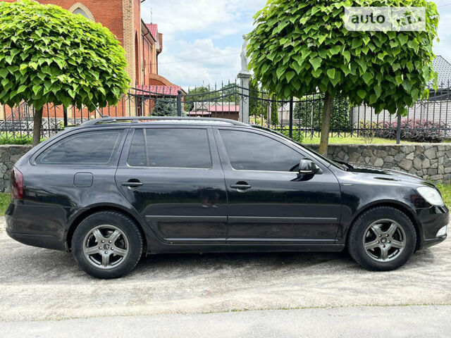 Шкода Октавия 2012 в Житомире на Automoto.ua Черный Шкода Октавия, объемом двигателя 1.6 л и пробегом 269 тыс. км за 7999 $, фото 9 на Automoto.ua