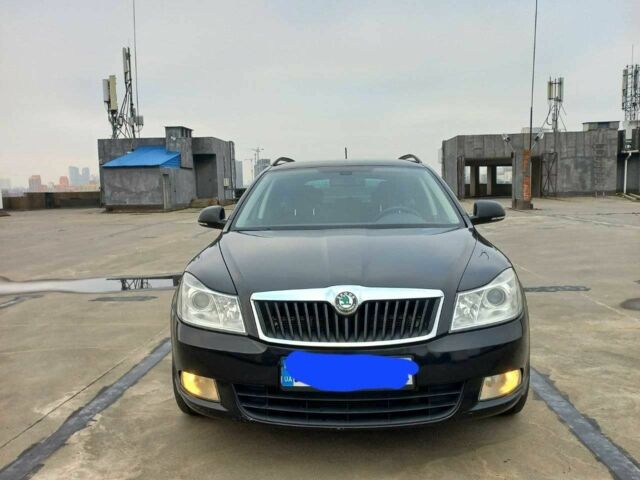 Черный Шкода Октавия, объемом двигателя 2 л и пробегом 340 тыс. км за 9100 $, фото 17 на Automoto.ua