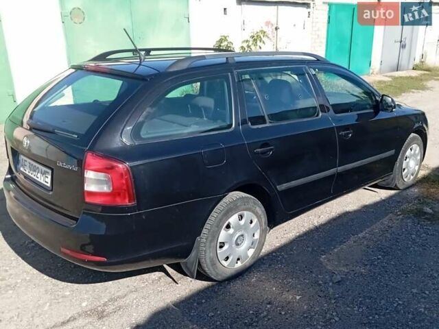 Черный Шкода Октавия, объемом двигателя 1.6 л и пробегом 180 тыс. км за 7000 $, фото 3 на Automoto.ua