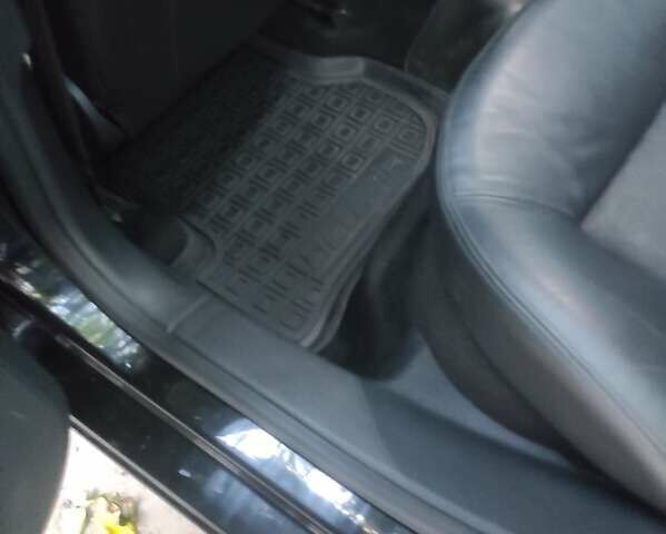 Черный Шкода Октавия, объемом двигателя 2 л и пробегом 275 тыс. км за 11200 $, фото 56 на Automoto.ua