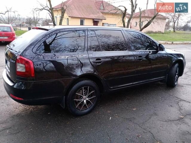 Чорний Шкода Октавія, об'ємом двигуна 1.6 л та пробігом 250 тис. км за 7600 $, фото 6 на Automoto.ua
