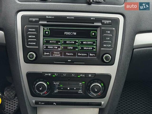 Черный Шкода Октавия, объемом двигателя 1.8 л и пробегом 287 тыс. км за 8990 $, фото 14 на Automoto.ua