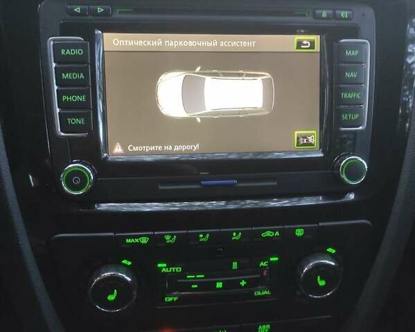 Черный Шкода Октавия, объемом двигателя 2 л и пробегом 275 тыс. км за 11200 $, фото 29 на Automoto.ua