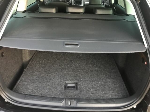 Черный Шкода Октавия, объемом двигателя 2 л и пробегом 312 тыс. км за 9100 $, фото 8 на Automoto.ua