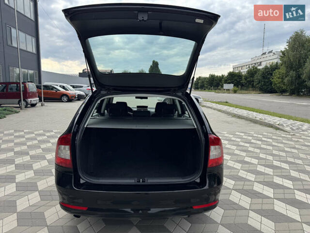 Черный Шкода Октавия, объемом двигателя 2 л и пробегом 229 тыс. км за 10200 $, фото 55 на Automoto.ua