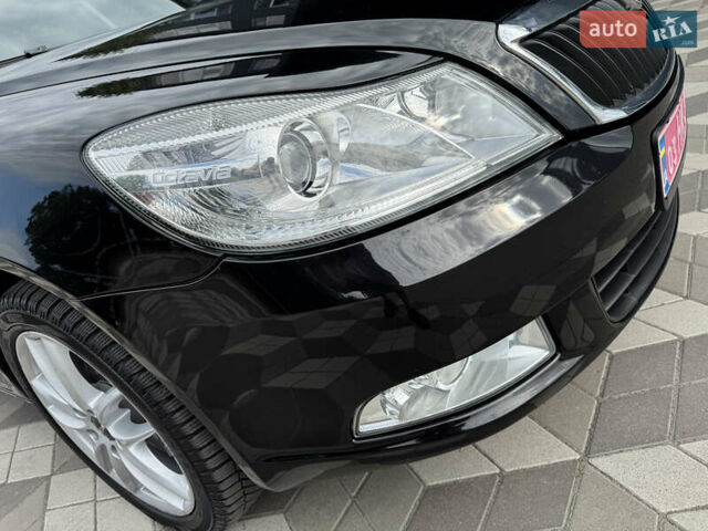 Черный Шкода Октавия, объемом двигателя 2 л и пробегом 229 тыс. км за 10200 $, фото 20 на Automoto.ua