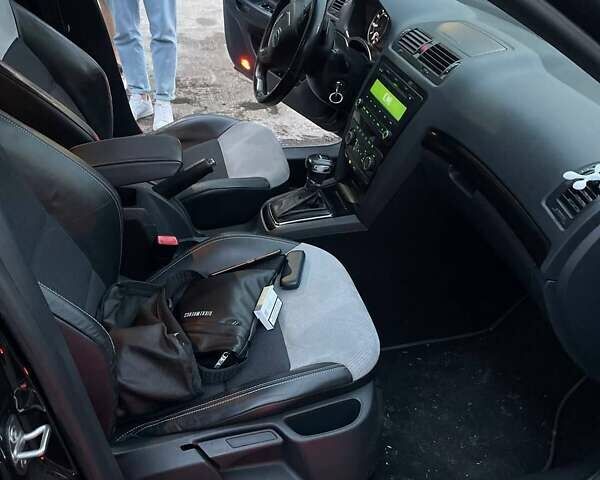 Шкода Октавия 2012 в Киеве на Automoto.ua Черный Шкода Октавия, объемом двигателя 1.98 л и пробегом 222 тыс. км за 11600 $, фото 29 на Automoto.ua