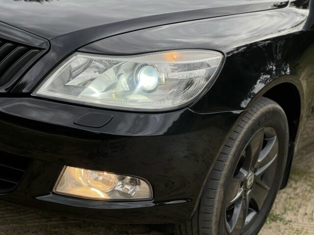 Черный Шкода Октавия, объемом двигателя 2 л и пробегом 288 тыс. км за 9699 $, фото 5 на Automoto.ua