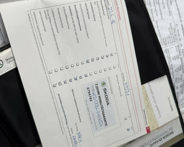 Шкода Октавия 2012 в Луцке на Automoto.ua Черный Шкода Октавия, объемом двигателя 1.6 л и пробегом 182 тыс. км за 9799 $, фото 36 на Automoto.ua