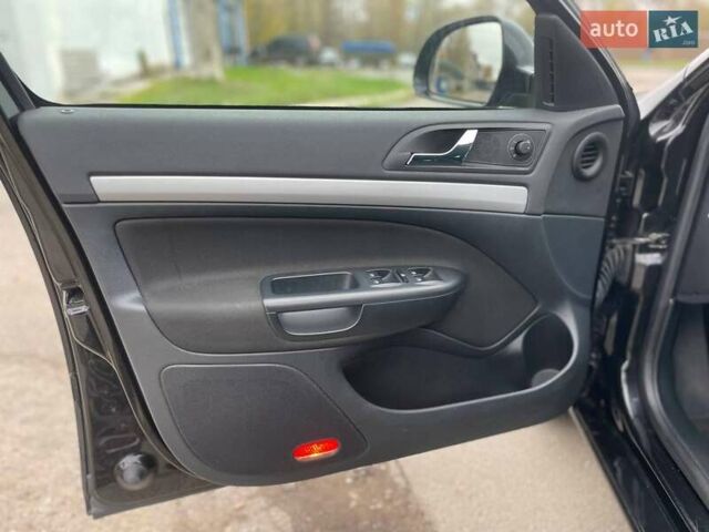 Черный Шкода Октавия, объемом двигателя 1.2 л и пробегом 142 тыс. км за 7499 $, фото 21 на Automoto.ua