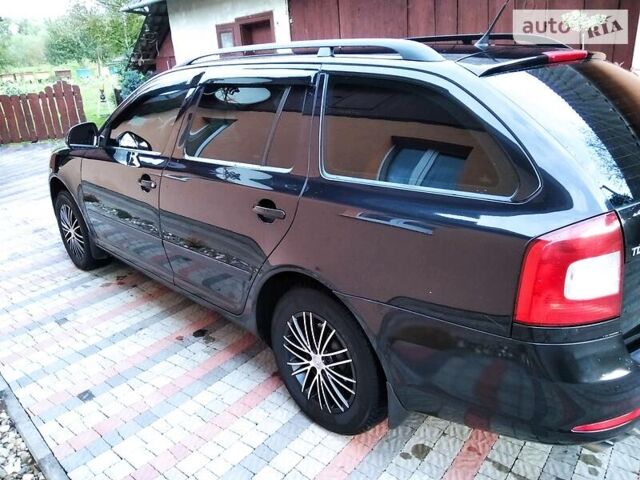 Черный Шкода Октавия, объемом двигателя 2 л и пробегом 420 тыс. км за 9500 $, фото 6 на Automoto.ua