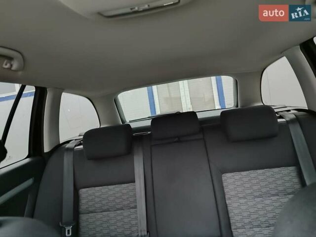 Черный Шкода Октавия, объемом двигателя 1.6 л и пробегом 241 тыс. км за 8000 $, фото 25 на Automoto.ua