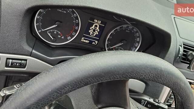 Черный Шкода Октавия, объемом двигателя 2 л и пробегом 329 тыс. км за 8000 $, фото 5 на Automoto.ua