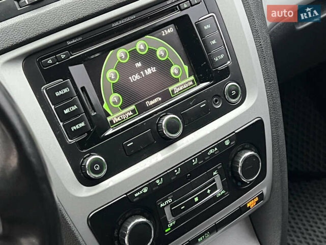 Черный Шкода Октавия, объемом двигателя 2 л и пробегом 234 тыс. км за 8899 $, фото 45 на Automoto.ua